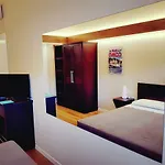 Foresteria Lombarda La 4* ليرنا