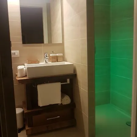 Foresteria Lombarda La Gæstehus Lierna