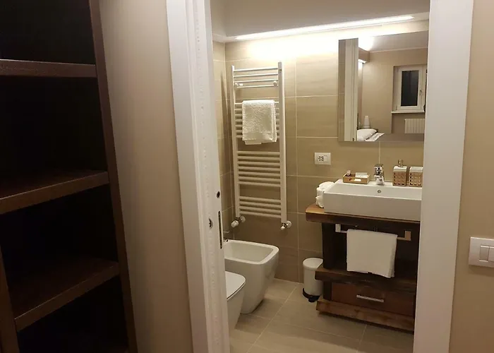 Guest house Foresteria Lombarda La Lierna