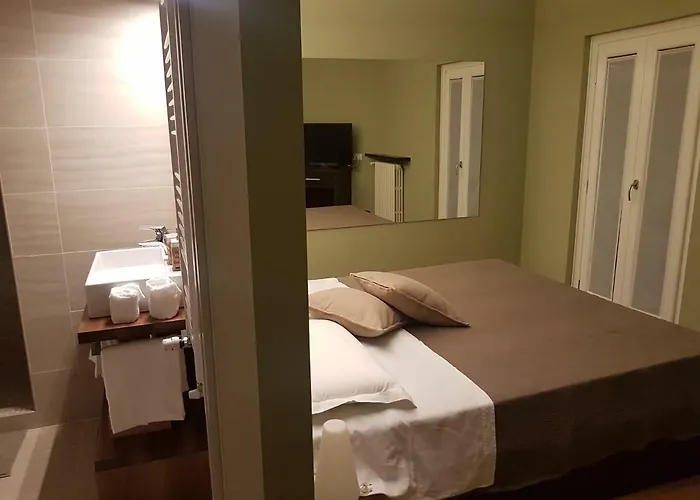 Guest house Foresteria Lombarda La 4*