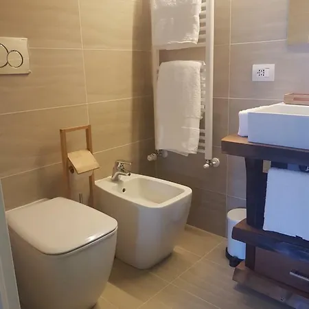 Foresteria Lombarda La Vendégház 4*