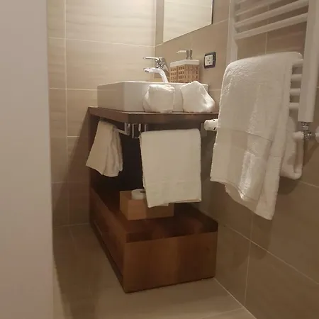 Foresteria Lombarda La Vendégház 4*