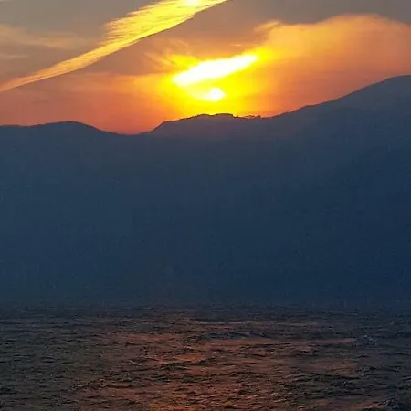 Foresteria Lombarda La Vendégház Lierna